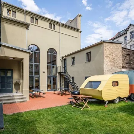 Raumquartier Zum Arbeiten Und Feiern