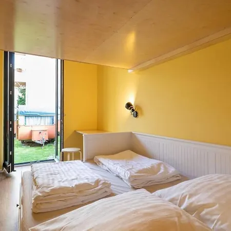 Raumquartier Zum Arbeiten Und Feiern Holiday home Brandenburg (Brandenburg an der Havel)