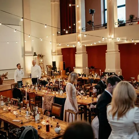 Raumquartier Zum Arbeiten Und Feiern Holiday home *