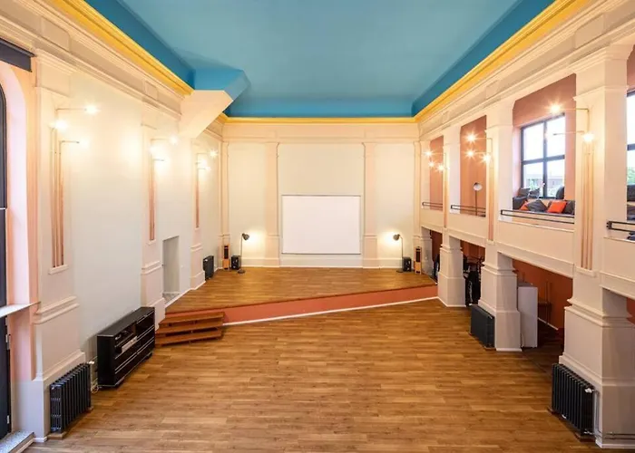 度假居 Raumquartier Zum Arbeiten Und Feiern