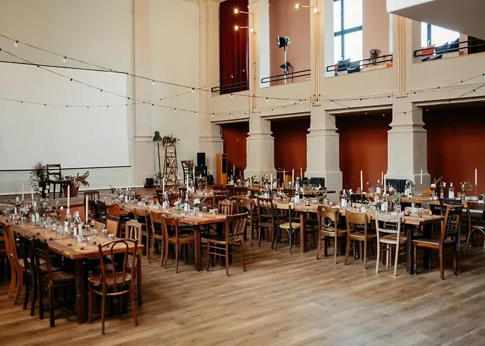 Raumquartier Zum Arbeiten Und Feiern 度假居